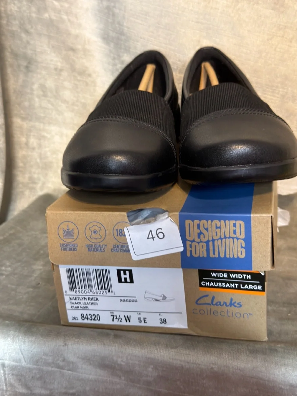 Clarks Kaetlyn Rhea Black Leather Slip-On Flats. Women's Size 7.5 Wide NEW